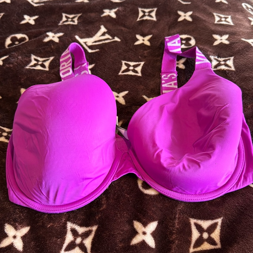 Fushia color Victoria secret bra